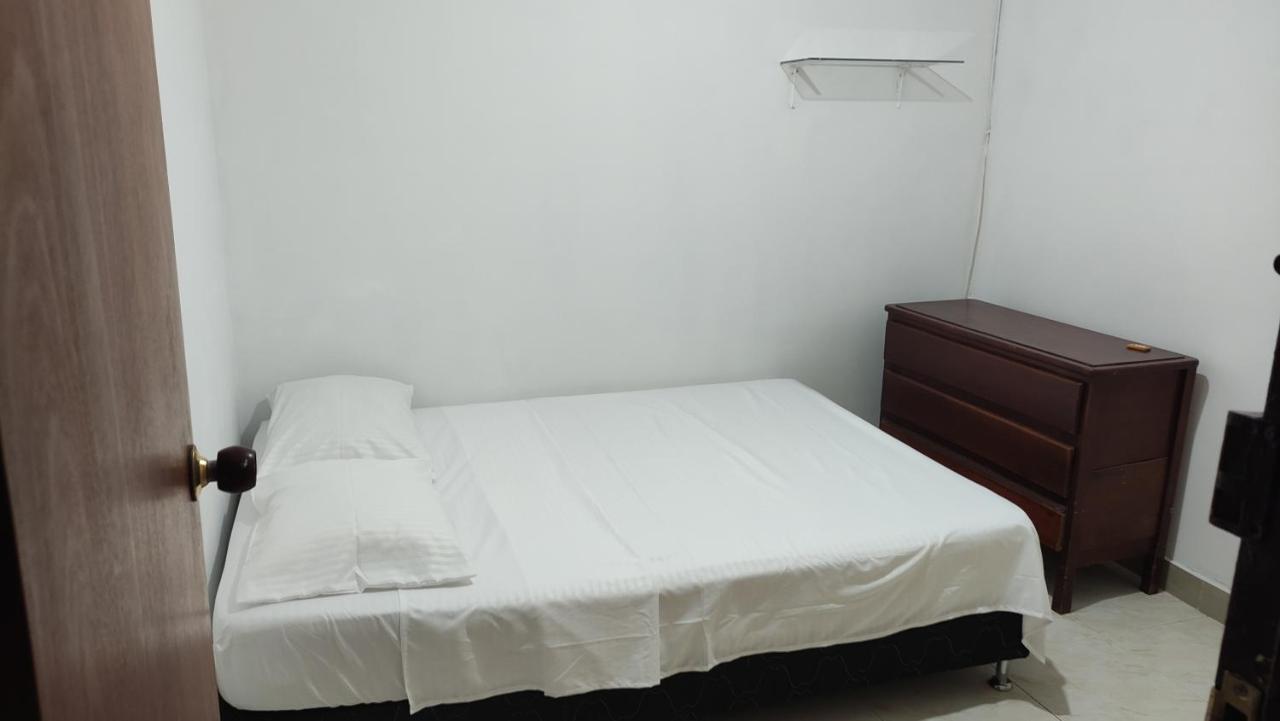 Con Cama Doble #2 *